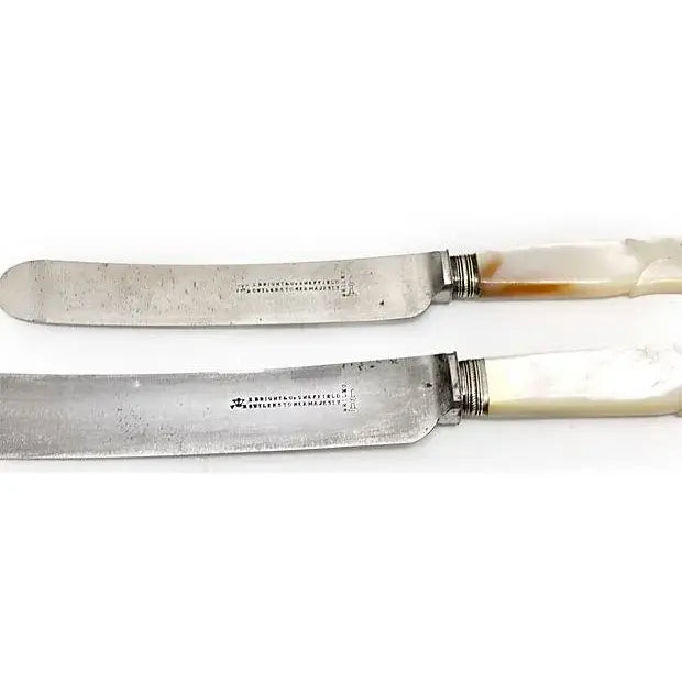 Victorian English Mother-of-Pearl Coat of Arms Knives