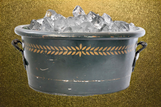 Antique Americana Metal Tole Tub