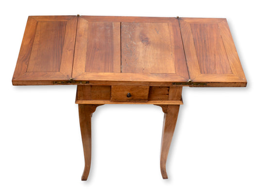 18th-C. Small Space Expandable Side Table