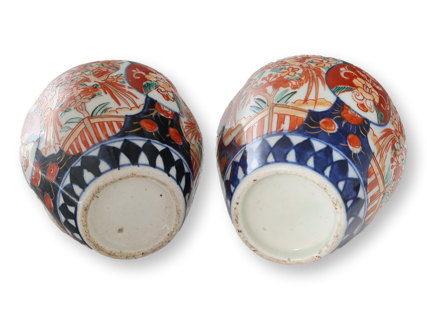 Japanese Imari Meiji Ginger Jars with Foo Dog Finials, c. 1880