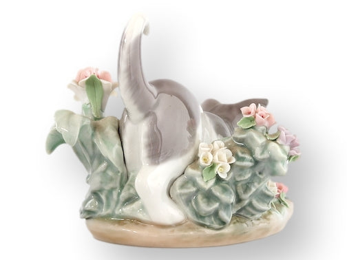 Lladro Porcelain Kitten & Frog Figurine