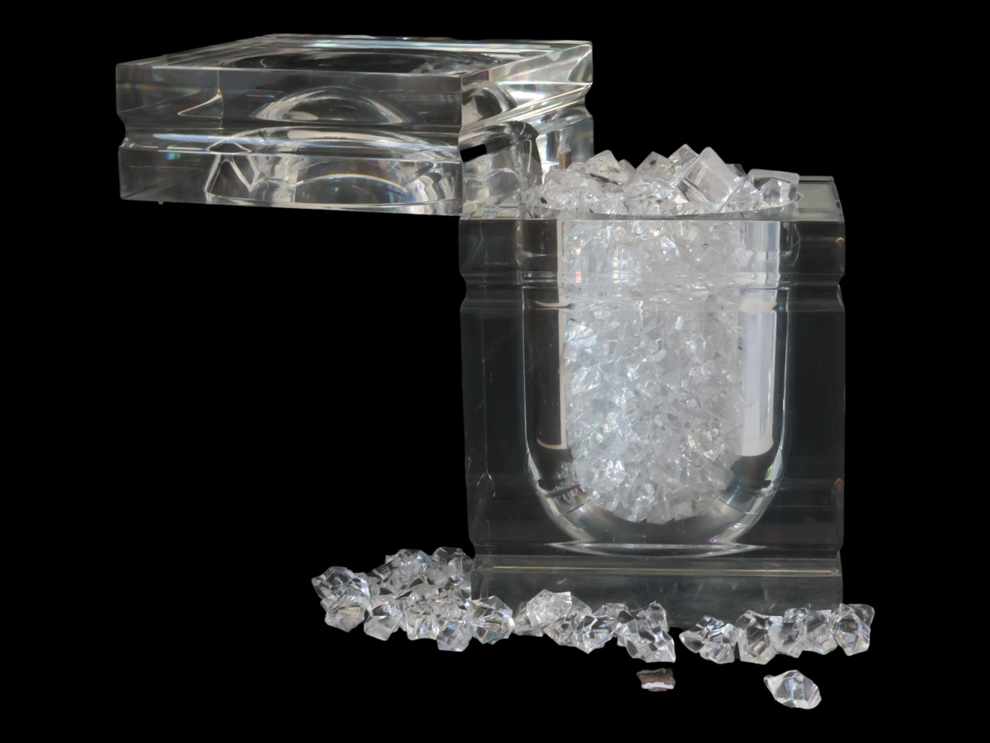 Midcentury Italian Lucite “Ice Block” Ice Bucket in the Albrizzi Style