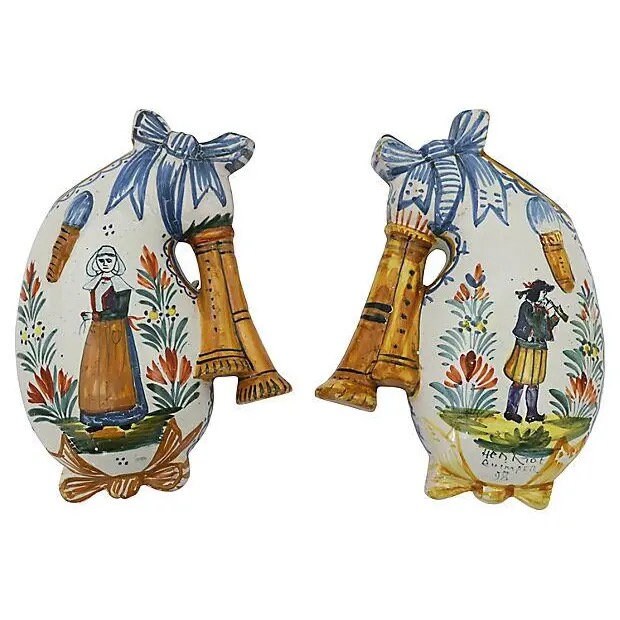 1920s French Quimper Wall Pocket Vases, a Pair