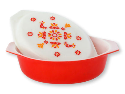 Pyrex Friendship Pattern Covered Casserole Dish