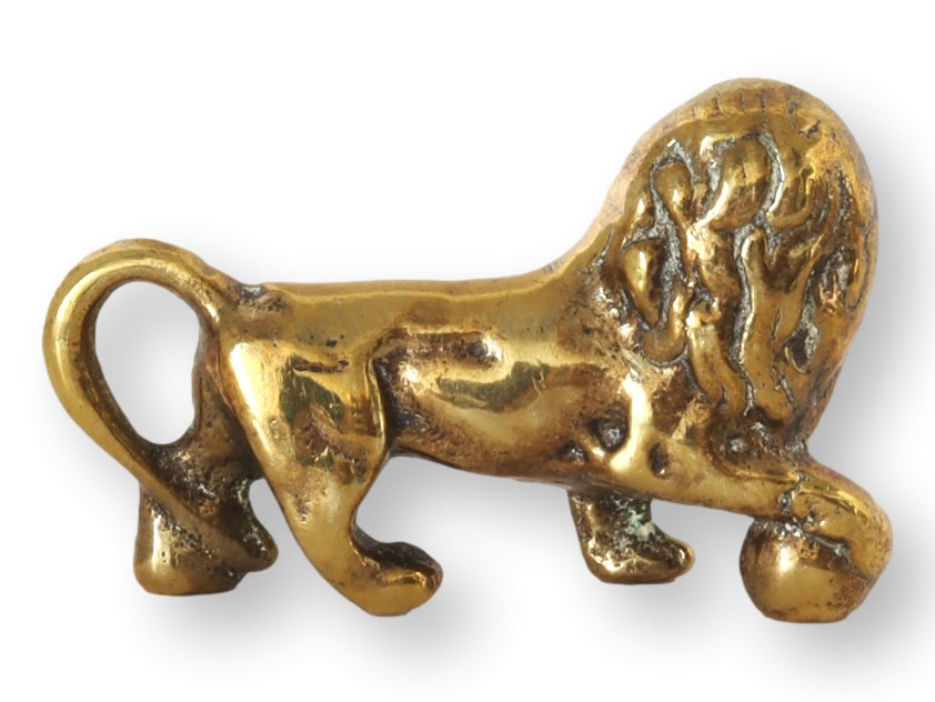 Antique English Lion Paperweight