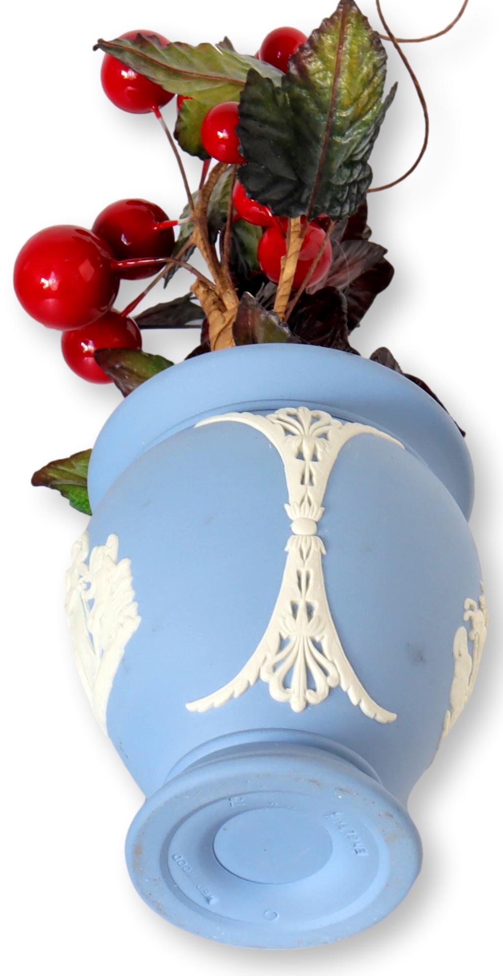 1975 English Wedgwood Jasperware Vase w/ Holiday Arrangement