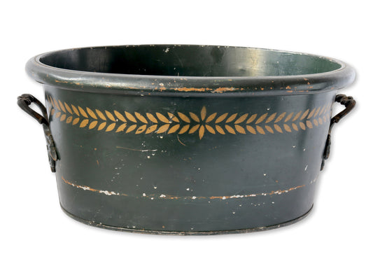 Antique Americana Metal Tole Tub