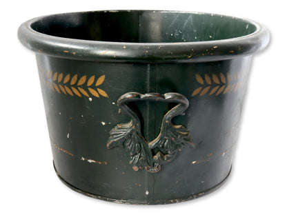 Antique Americana Metal Tole Tub