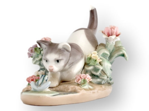 Lladro Porcelain Kitten & Frog Figurine