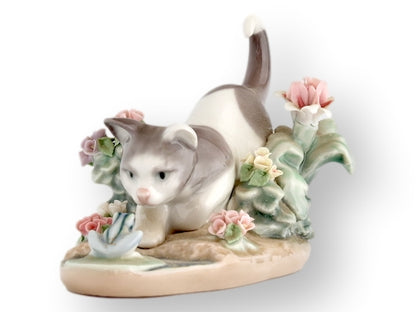 Lladro Porcelain Kitten & Frog Figurine