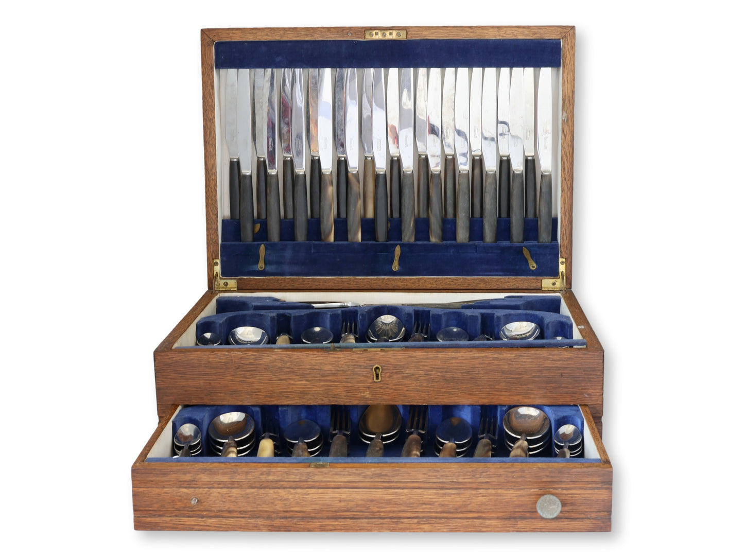 English Polished Natural Horn Cutlery, Service for 12