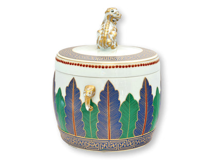 Mottahedeh Charleston Feather Foo Dog Jar & Lid