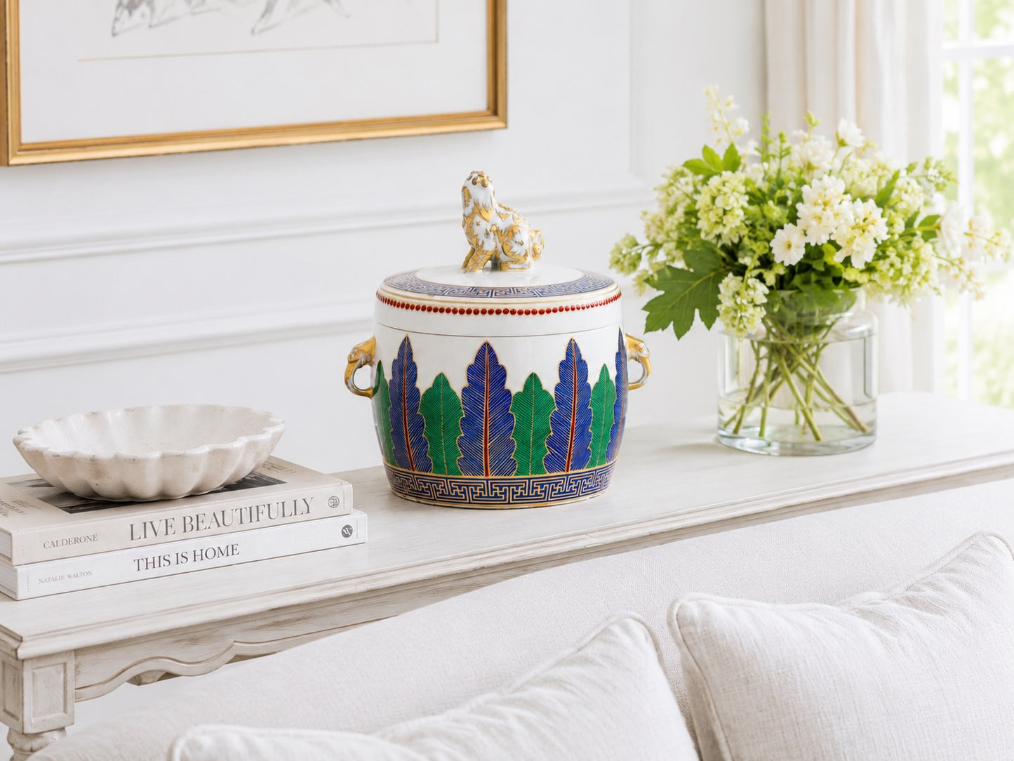 Mottahedeh Charleston Feather Foo Dog Jar & Lid
