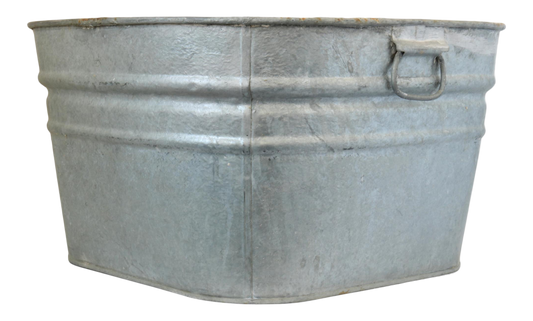 Vintage Galvanized Metal Tub / Planter