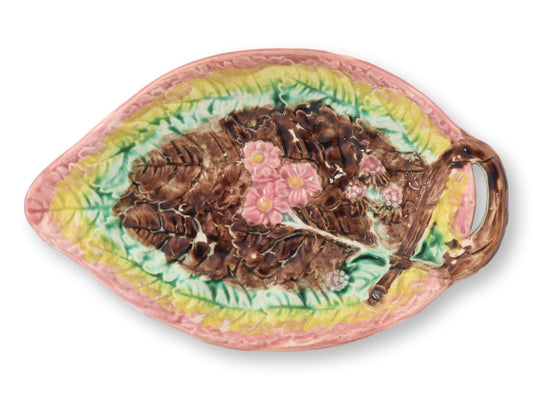 Antrique English Majolica Begonia Dish